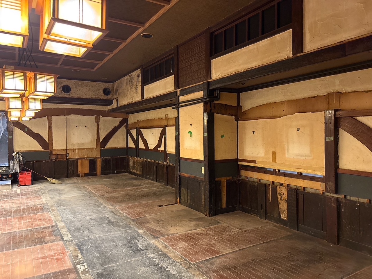 山下建築株式会社